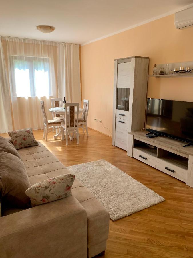 Lastochka.Mne Apartments Baošići Zewnętrze zdjęcie